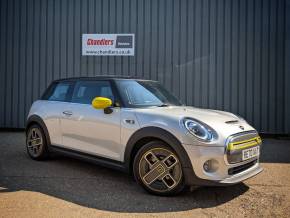 MINI HATCHBACK 2020 (70) at Chandlers Ssangyong Belton