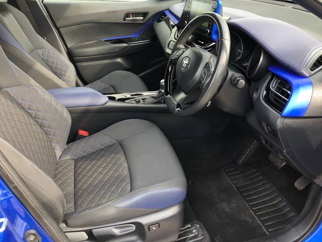 2021 Toyota C-HR 1.8 Hybrid Dynamic 5dr CVT